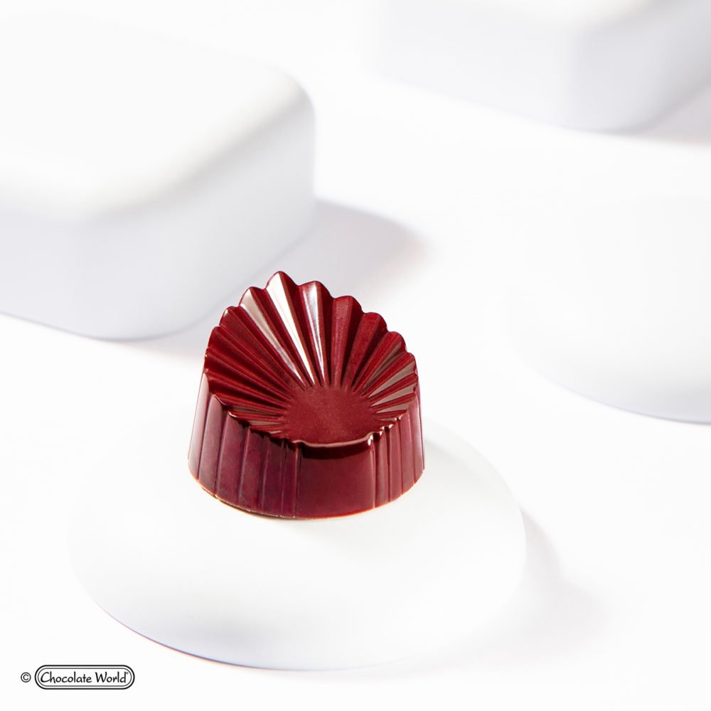 1988CW.jpg MOULE À CHOCOLAT FEUILLE PLISSÉ – Image 1