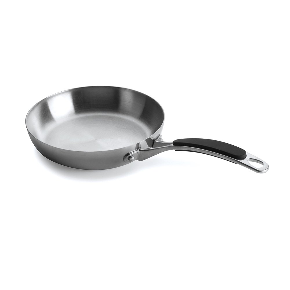 53720.jpg Poêle Tri-Metal 20 cm : ustensile de cuisson polyvalent – Image 1